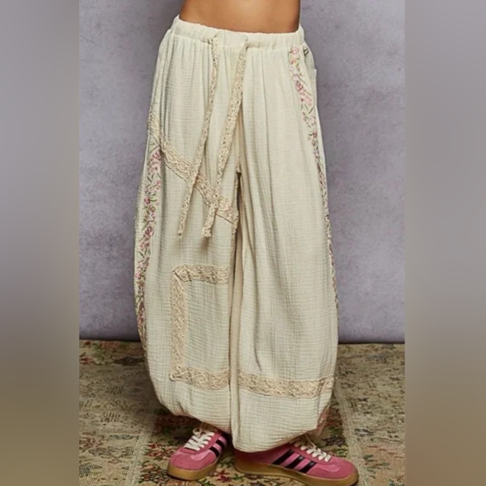 POL Cream Wide Leg Boho Pants with Pink Floral Trim